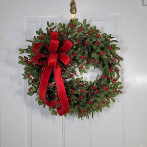 Mistletoe Wreath, Winter Red Berry Mistletoe Wreath, Holiday Mistletoe Wreath, Red Berry Wreath