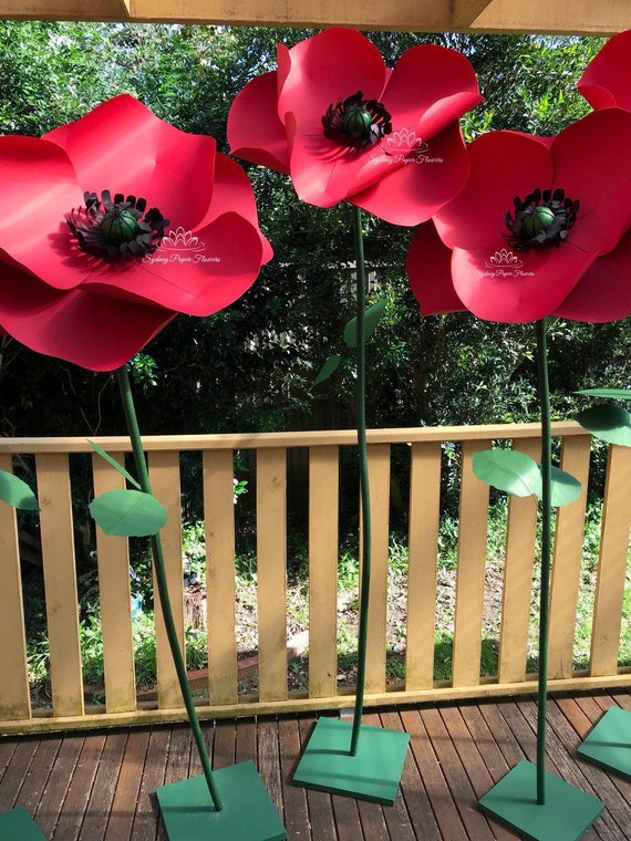 free standing poppy video tutorial and template giant paper etsy poppy paper flower
