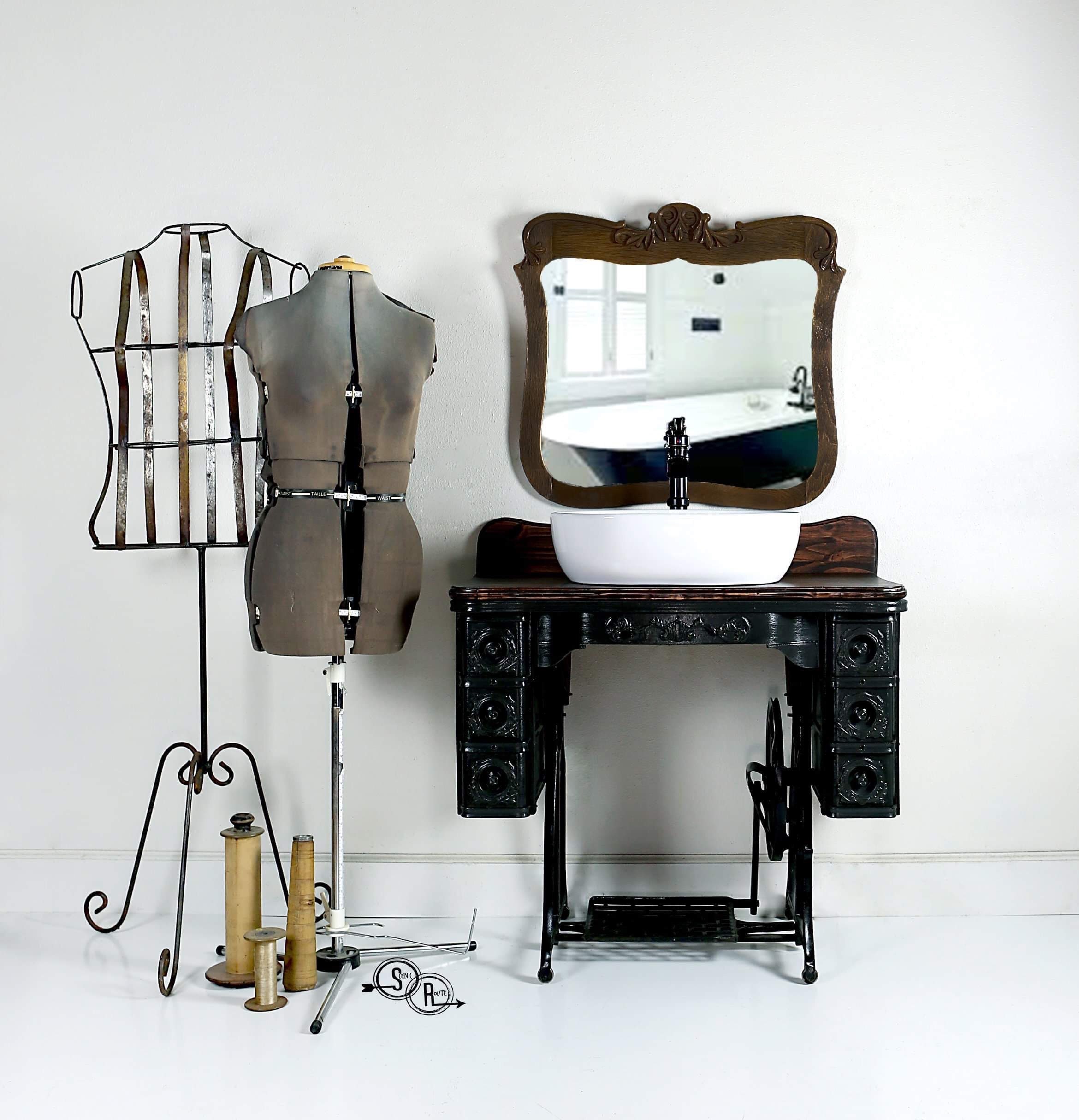 Antique Metal Dress Form , Vintage Wire Dress Form , Photography Prop