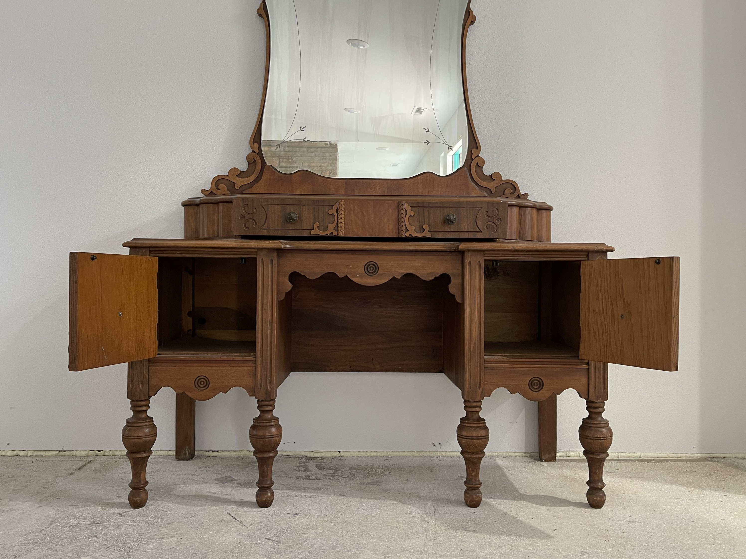 Antique Makeup Vanity Antique Dresser Antique Mirror Etsy