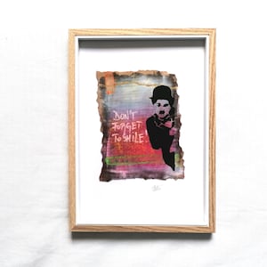 Mixed Media Collage mit Epoxidharz - "Don't forget to smile"