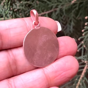 Pure Copper Circle Pendant: Elegant Red Copper Jewelry (21mm)