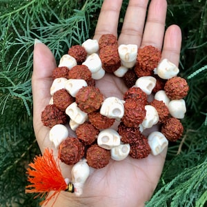 Natural Rudraksha Mala and Howlite Narmund blessed Mala, handknotted, Shiva’s rosary 61+1 seeds, rudraaksh japa jaap mala, Kali Kaali mala
