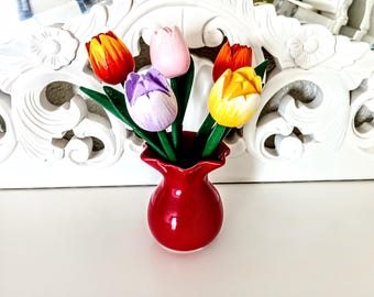 木製チューリップ5本入り花瓶。オランダの手作り花。木製チューリップ