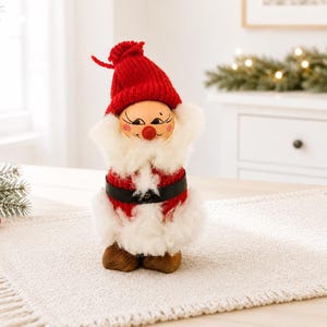 Vintage svensk tomte, tomte, jultomte, julfigur, älva, nisse med träskor, skandinavisk inredning, nordisk bondgård, rustikt hus, present
