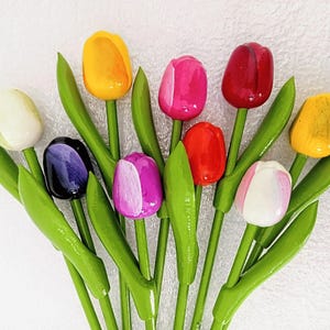 SALE! 9x Wood tulips different colors Handmade wood floral Spring flowers Cottagecore decor Holland tulip Wooden tulips Mother gift Wedding