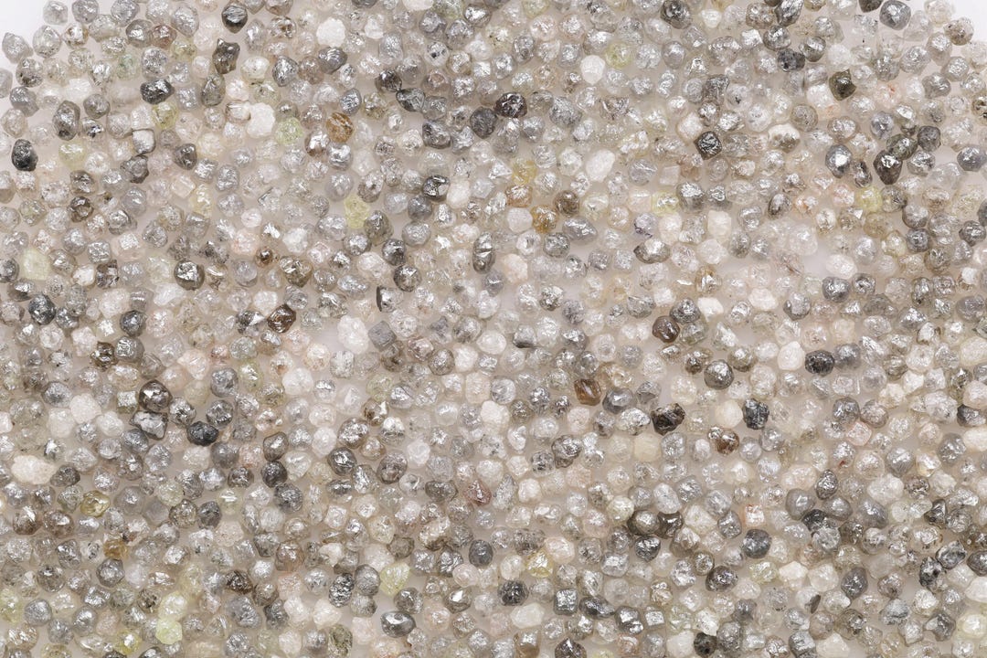 Diamant Brut Naturel Gris Argent - 11,0 Mm - 3,08 Carats - Qualité Industrielle I3