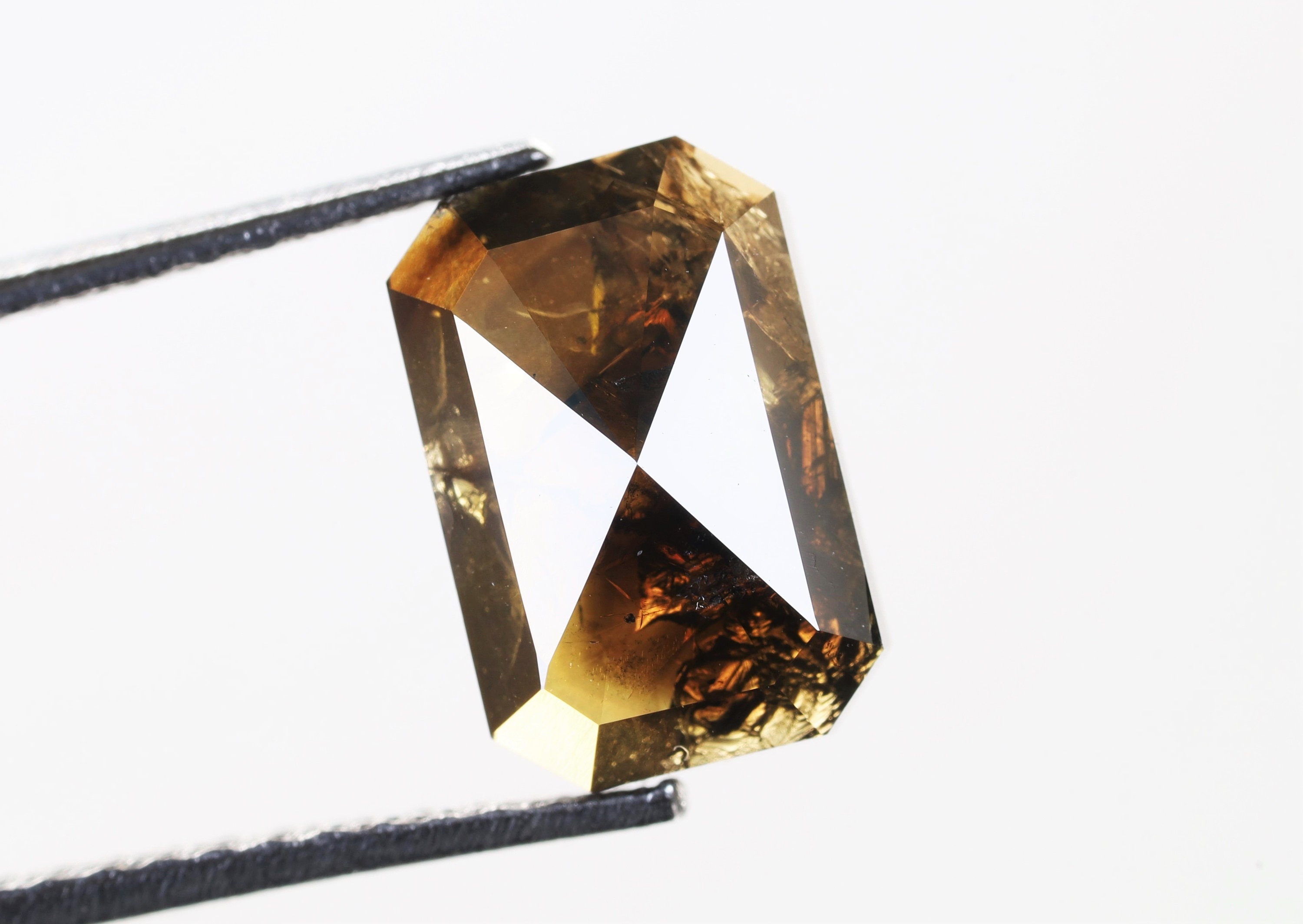 宝石 1 1.83カラット、8.8 x 5.8 x 3.1mm、天然ルースダイヤモンド