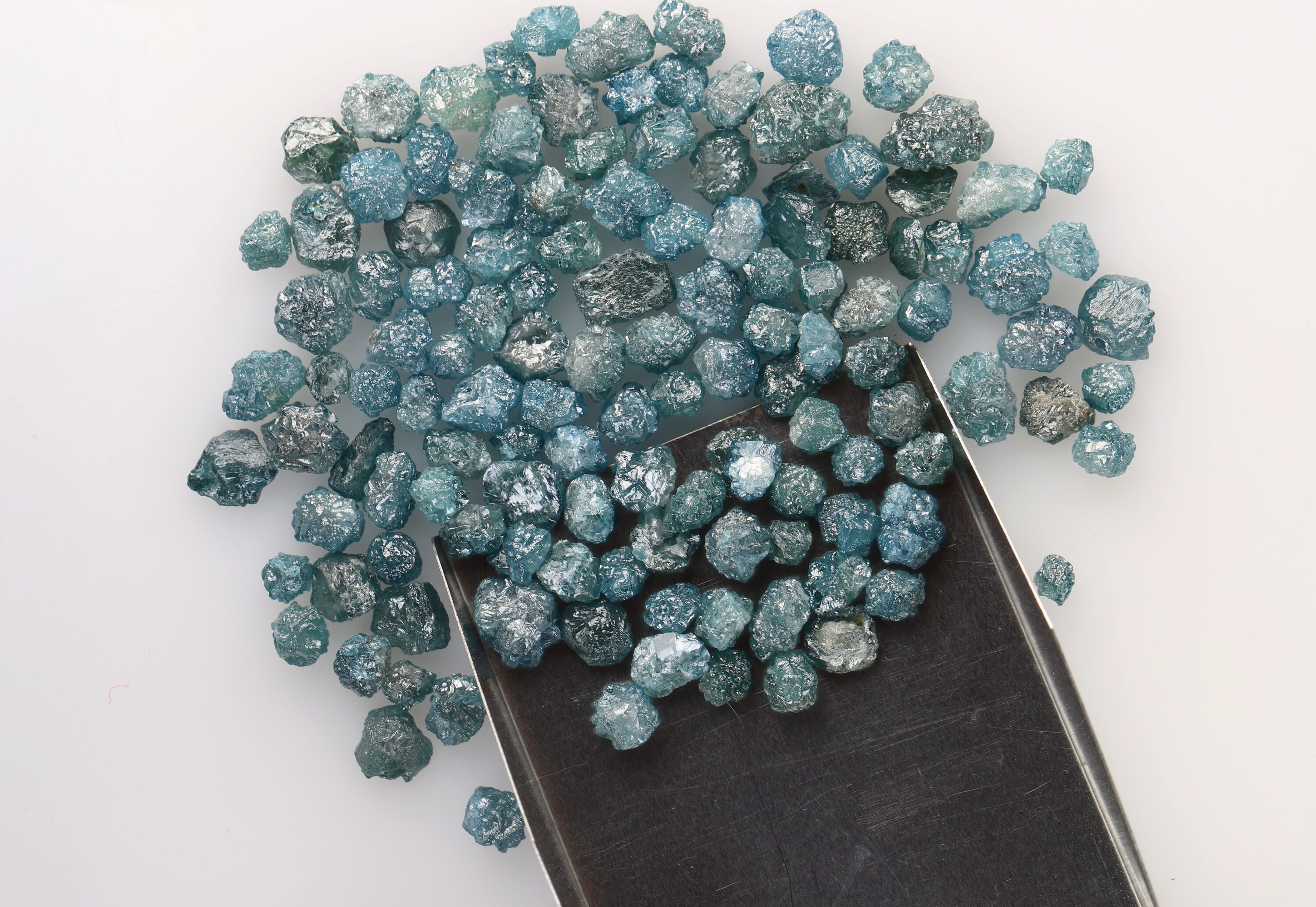 Diamant Brut Naturel Bleu 1.97 Carats - Non Taillé - Qualité I3 - Origine Afrique Du Sud