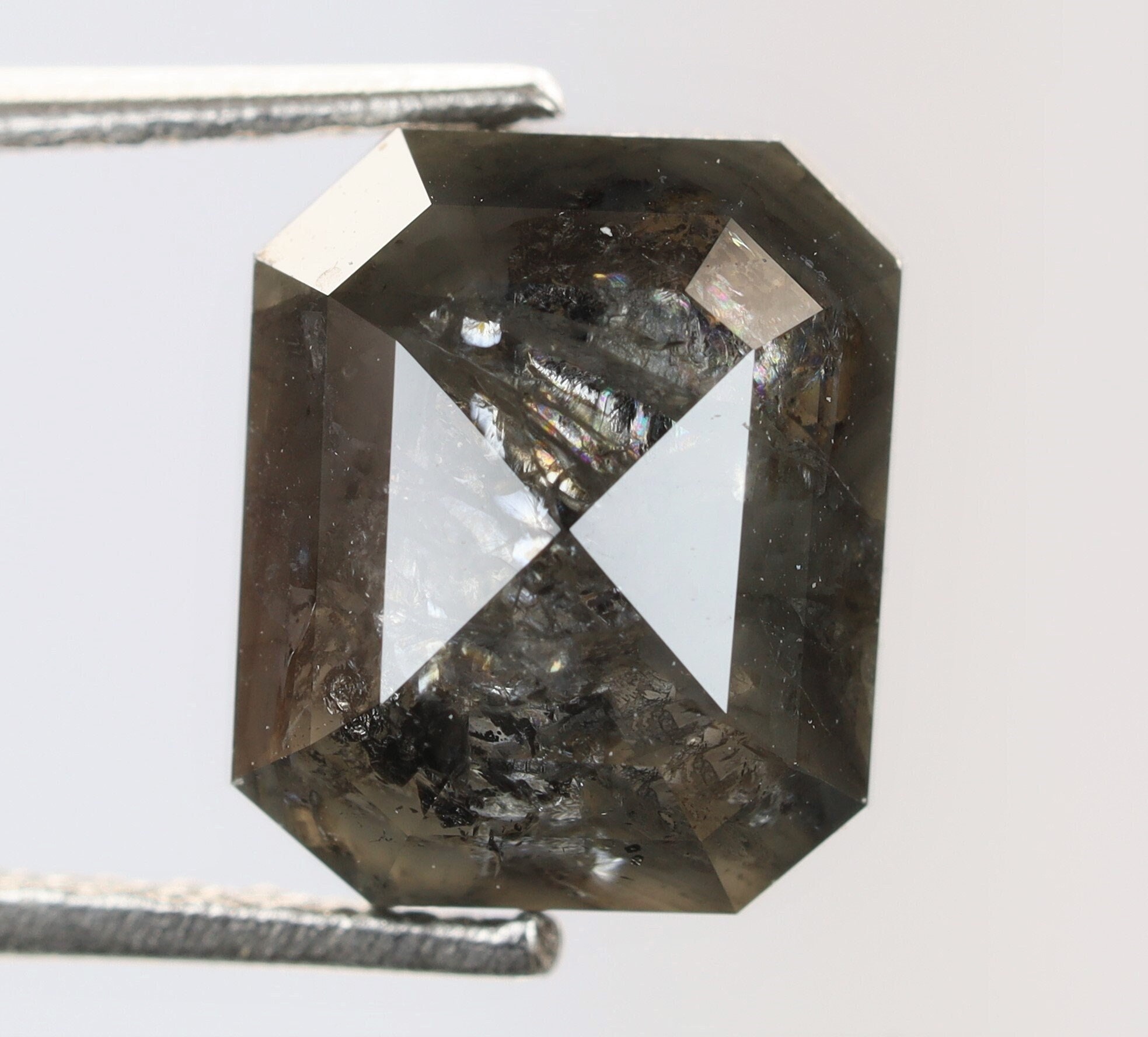 2.23 Ct, 7.7 X 6.4 X 3.7 MM, Natural Loose Diamond Black
