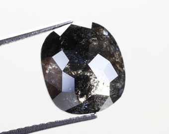 2.97 Ct, 9.5 X 8.4 X 4.0 MM, Natural Fancy Black Color 2.97 Ct, 9.5 X 8.4 X 4.0 MM, Natural Fancy Black Color