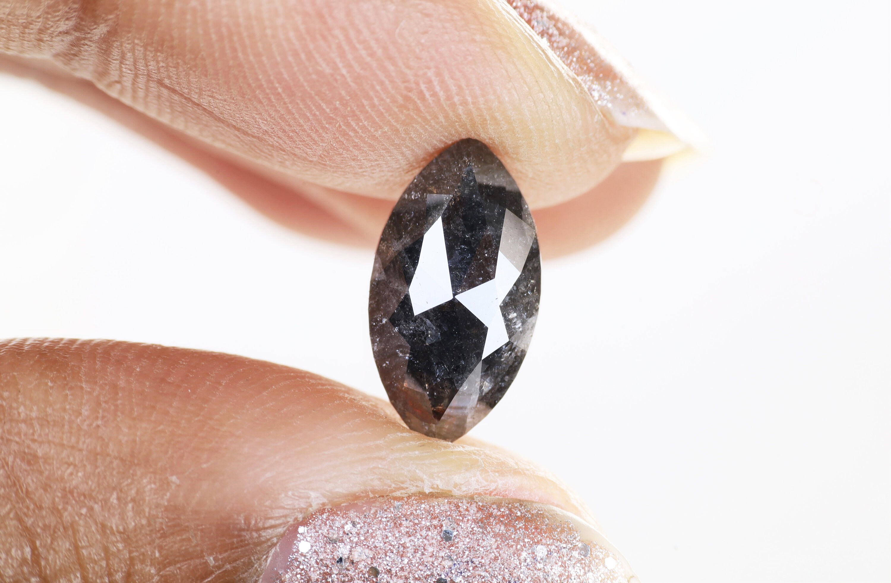 3.32 Ct, 13.5 X 7.3 X 4.0 MM, Natural Fancy Black Color 3.32 Ct, 13.5 X 7.3 X 4.0 MM, Natural Fancy Black Color