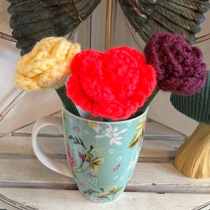 Handmade Crochet Floral Rose Ink Pen