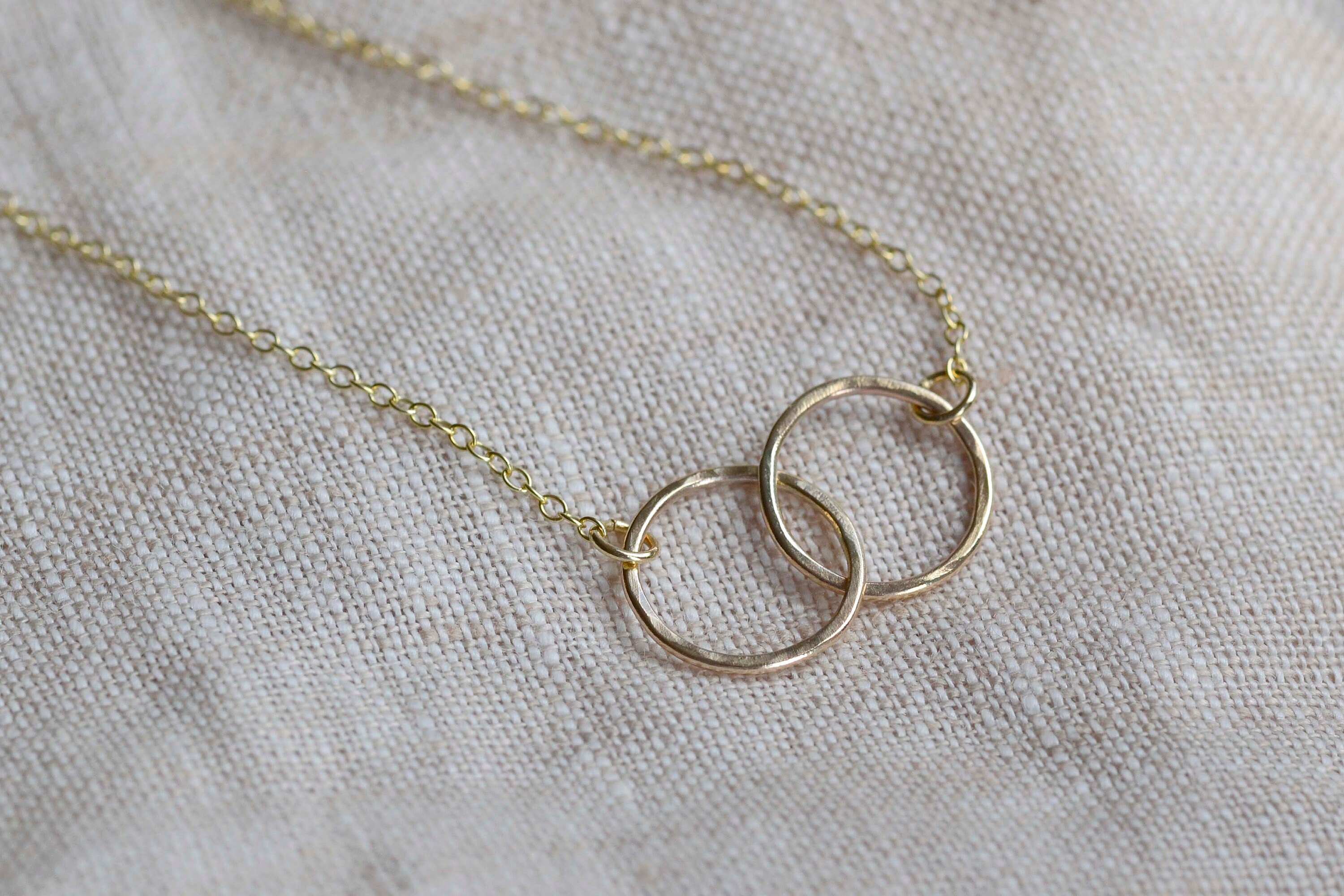 9Ct Gold Interlocking Circles Necklace | Recycled Real Linked Everyday