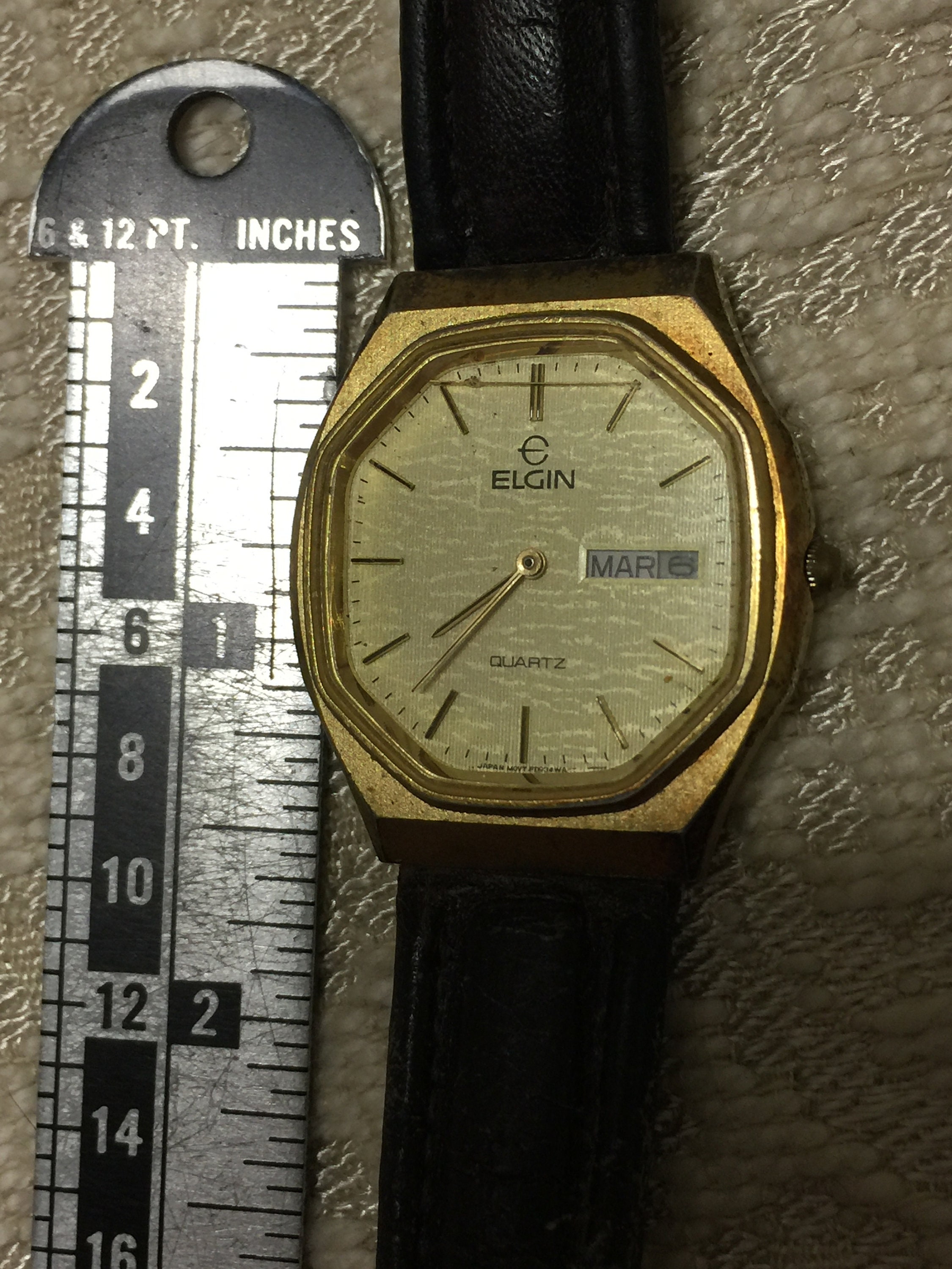 Stunning Vintage Elgin Watch Quartz Yellow Gold Black Stunning Vintage Elgin Watch Quartz Yellow Gold Black