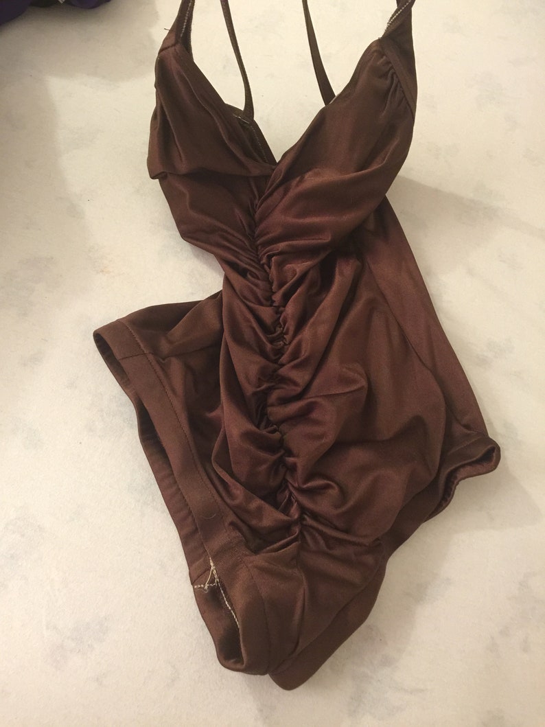 Stunning Robby Len Vintage Silky Brown Metallic One Piece Swimsuit Gathered Ruched Shorts Open Back Halter image 4