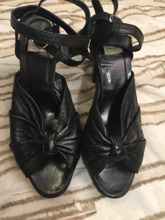 Stunning Vintage Varda Black Leather Heels Pumps … - image 3