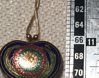 Collier Pendentif Vintage - Fleur En émail Bleu Gris Sur Support Couleur Or - Modèle 1710