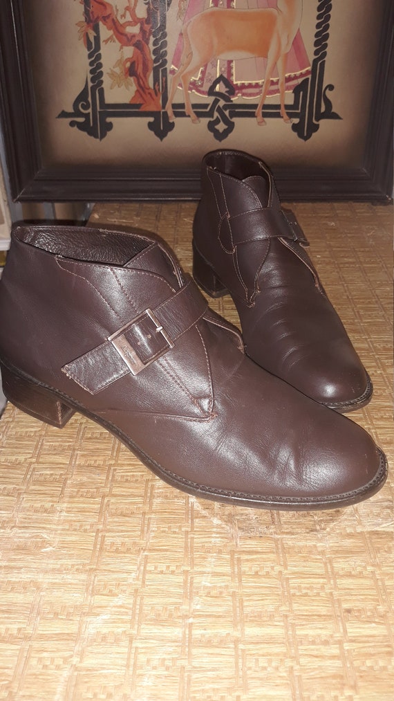Stunning Etienne Aigner Boots Chocolate Brown ank… - image 3