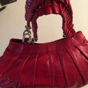 Cherry Red Handbag Stunning Leather bag Designer Cuir Veritable made in France Vu a Paris rare pleated accordion ruffle France  wet lot