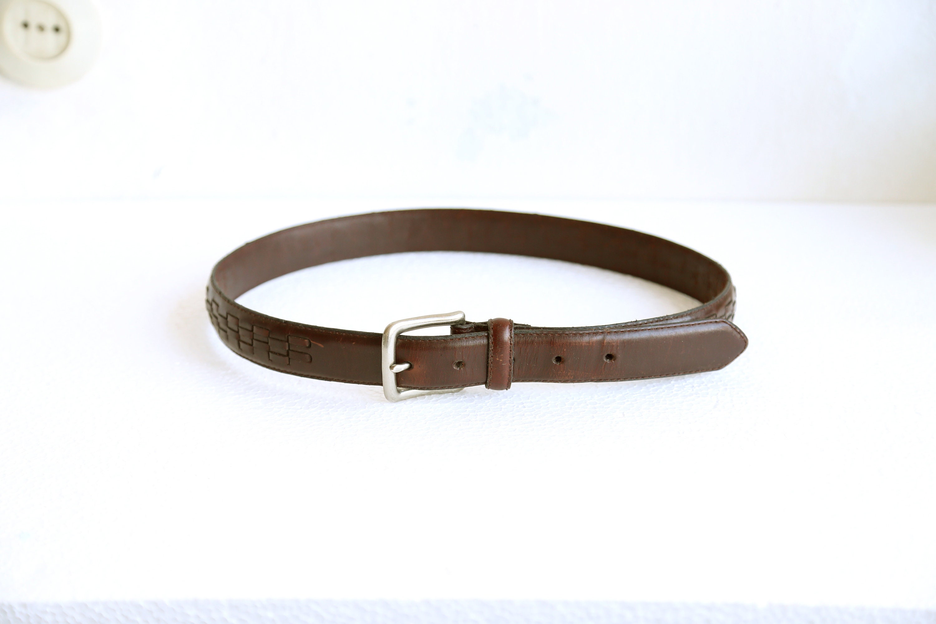 Vintage 90s Woven Leather Belt: Thick Brown Cowhide, Brass  display picture 1