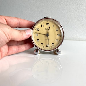 Vintage Slava Jewels mechanical alarm clock with patina for decorative purposes - DOESN&#39;T WORK