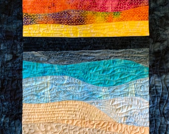 Puesta de sol del Día de la Madre sobre el edredón de la pared del agua, colorido colgante de pared acolchado, arte de fibra de paisaje