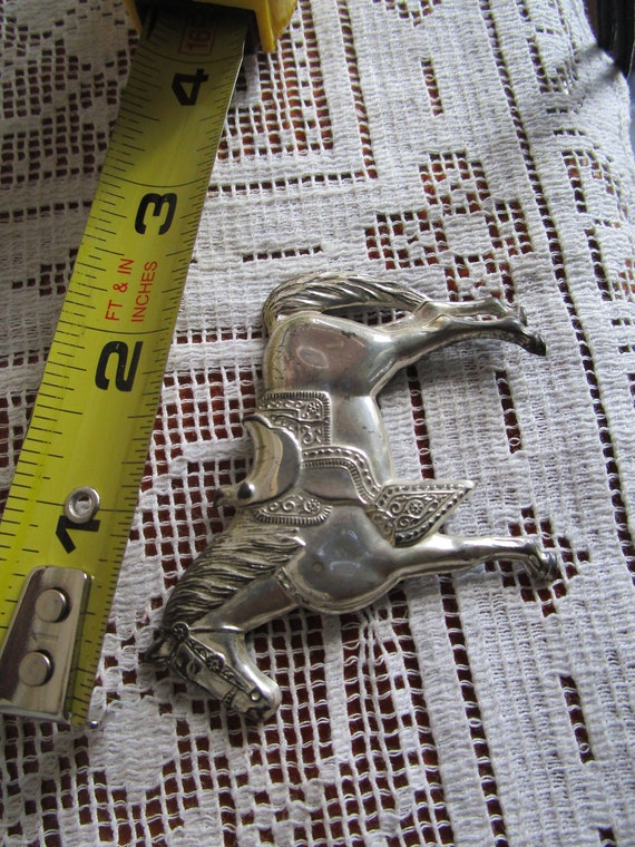Silver tone pin; horse saddled for a vaquero, cab… - image 5