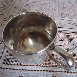 Silver baby cup 1936, RLB sterling 2.6 ounces in used condition. Engraved. Ship incl in US.