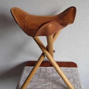 Hand Tooled Leather Folding Stool: Southwestern Roadrunner Decor, El Reposo Shop. New Mexico 1970s in new condition.