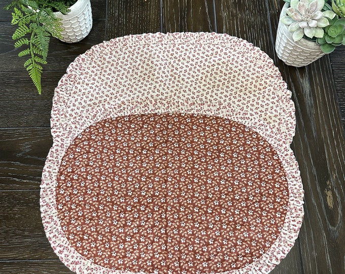 Vintage 1980s Rust Colored Reversible Floral Cloth Quilted Oval