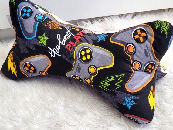 Leseknochen mit Namen | Handgemachtes Lesekissen aus Baumwolle | Individuelles Nackenkissen mit Füllung Game Teenager Controller