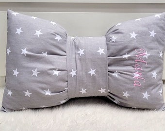 Pillow bow pillow bow