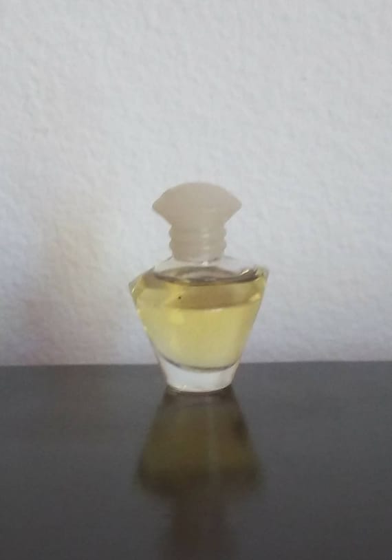 Old Mary Kay Perfumes 2025