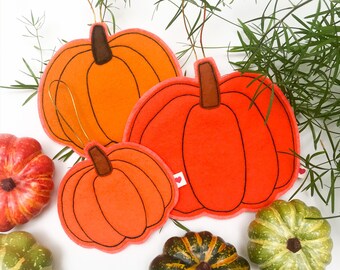 Felt pumpkins hanging ornament, pumpkin decor, wall decorations, fall home decor, Thanksgiving decors, autumn felt decor, modern pumpkins