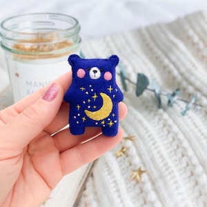 Mond und Sterne Teddybär Plüsch, blauer Bär, Nachthimmel Stickerei, Stofftier, Bärenkollektion, geschlechtsneutrales Geschenk, erster Teddy zur Babyparty Bild 8