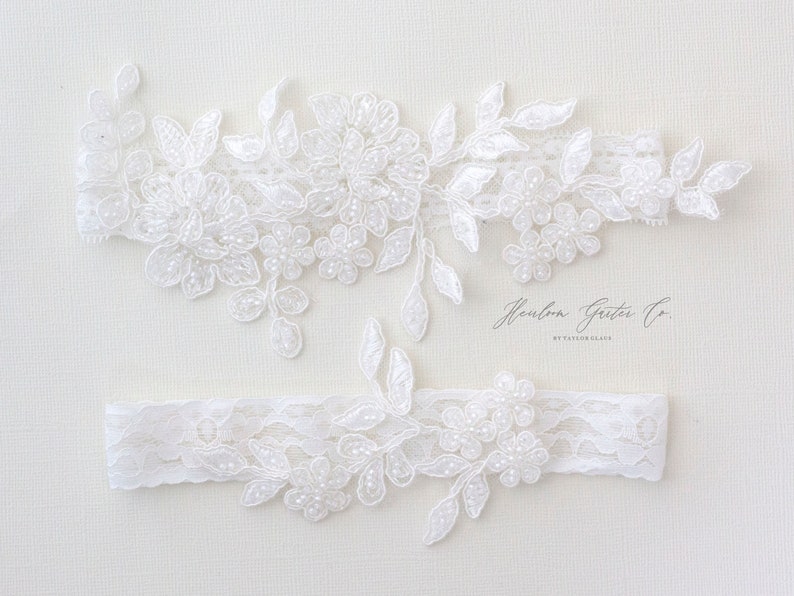 Floral Wedding Garter Set NO SLIP grip vintage rhinestones bridal garter elegant wedding garter set WHITE C104-C104