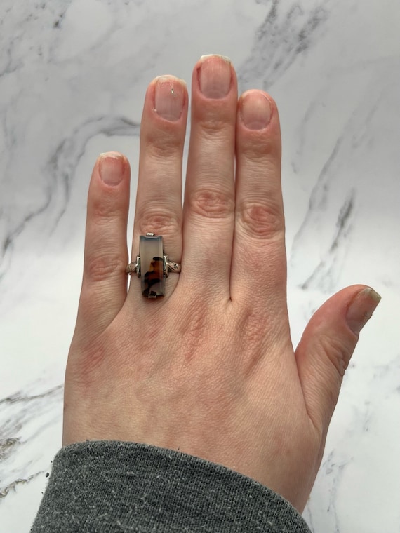 Art Deco Rectangular Engraved Agate Ring - image 6