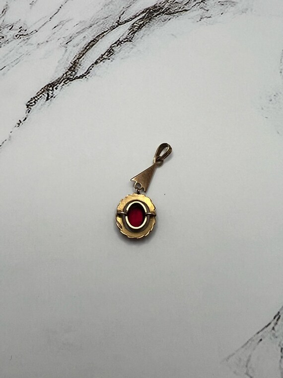 Victorian Engraved Ruby Paste Pendant - image 4