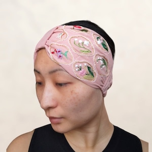 Embroidered floral pink bandeau headband/ pink headband/ pink cotton headband/ bandeau head wrap/ embroidered hairband/ embroidered floral