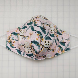 Lucky Cat Pink, double sided face mask, scrunchy face mask, cotton with sewn in non-woven polypropylene. Comfort fit. Adjustable ear loop