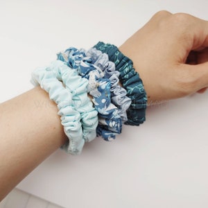 Ice Blue floral Cotton Hair Scrunchy / Skinny Scrunchies  / Skinny hair Tie / cotton hair tie / No snag Hair tie/ set of 5 hair ties