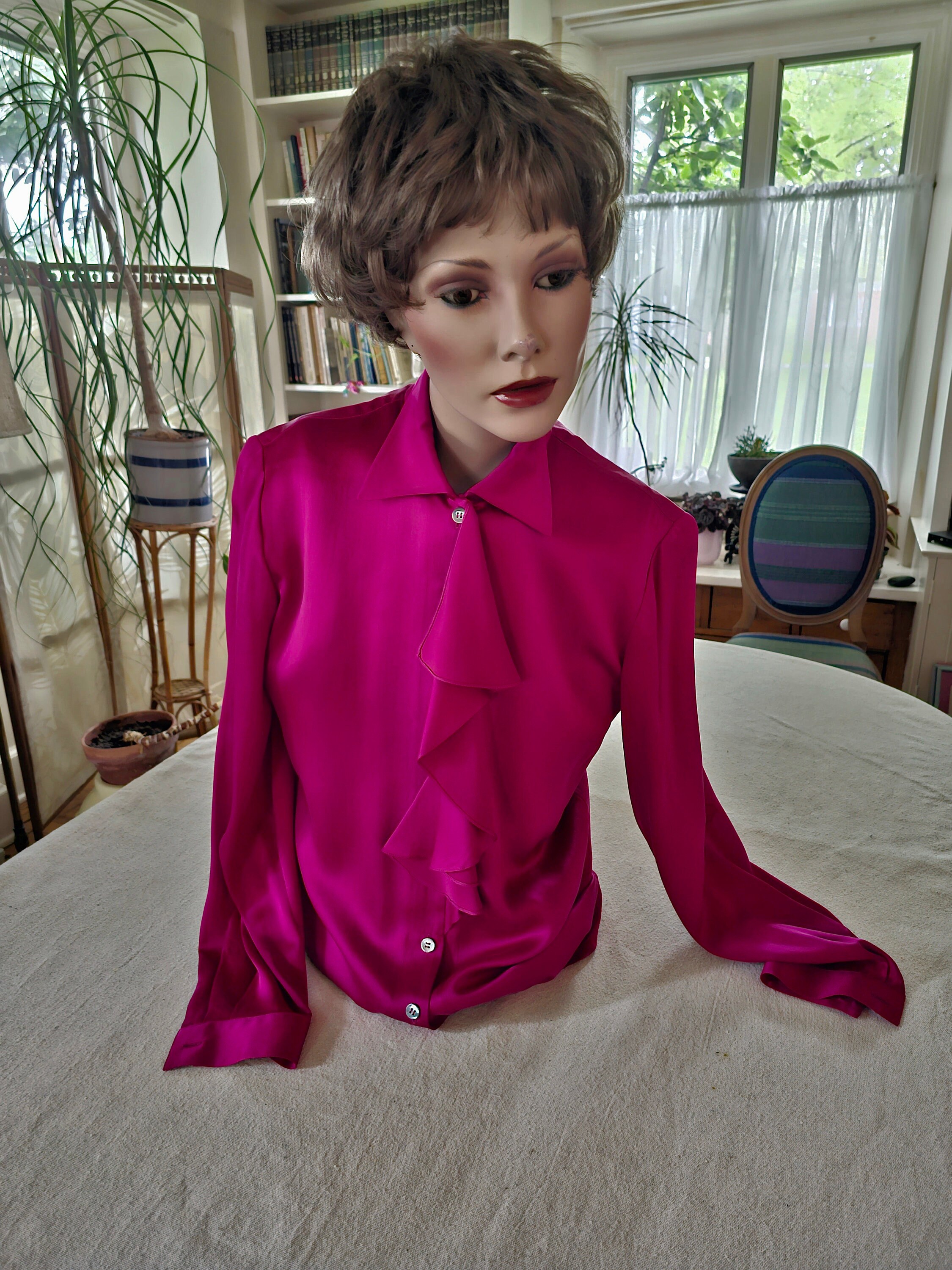 Haut Vintage En Soie Dana Buchman - Taille 14, Couleur Crème, Manches Longues Années 80