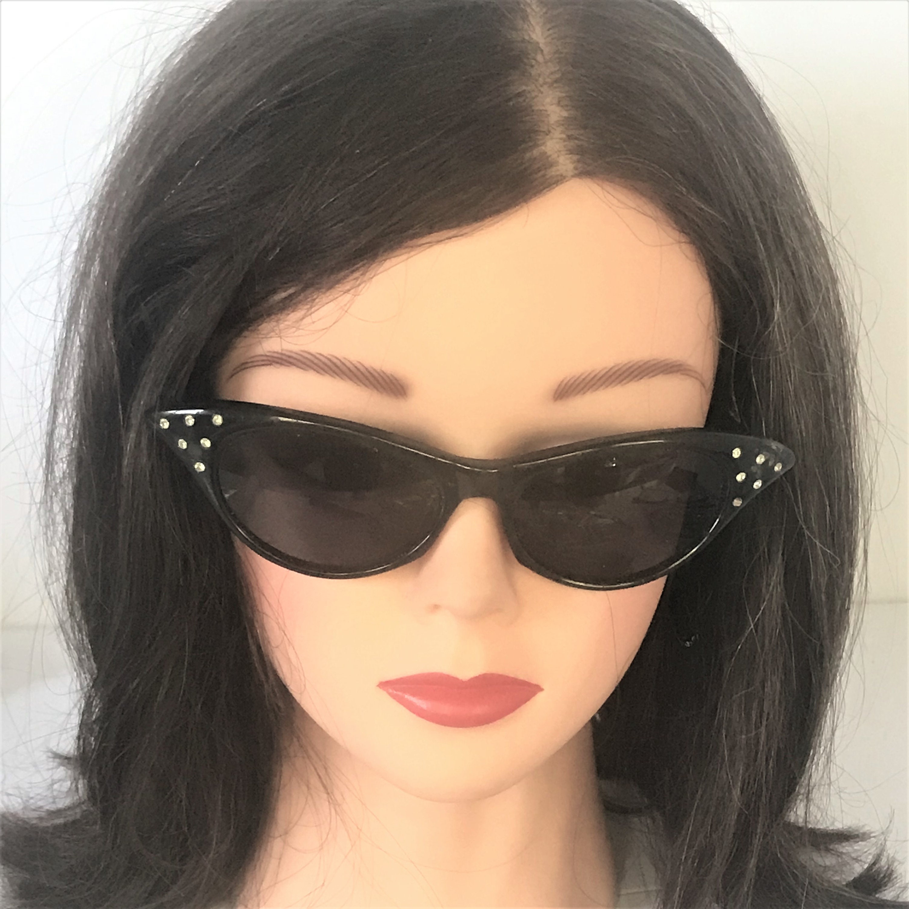 very black sunglasses