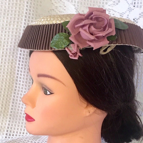 VTG mid-century  plate hat. cream and rippled chocolate brown reinforced straw plate hat with a dusty rose adornment  One size fits all !