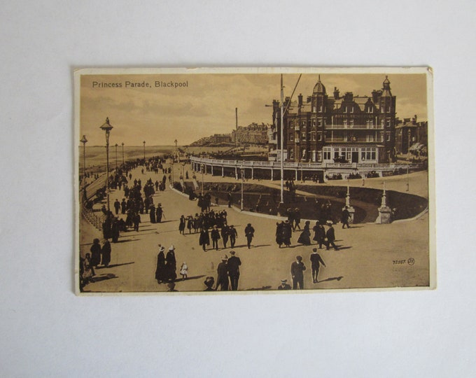 Real Photo (RPPC) Postcard, Princess Parade, Blackpool, England, UK. Used, Postmarked 1915. Ref: 72567.
