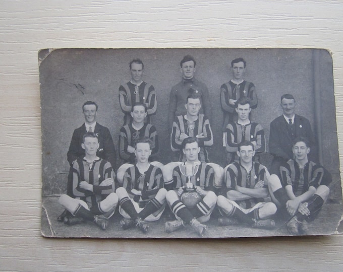 1920s? Postcard. Football (Soccer) Team. Genuine Original.