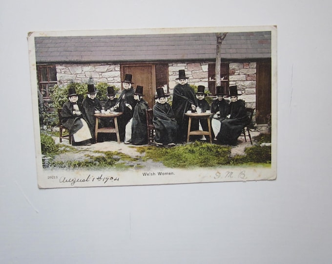 Postcard, "Welsh Women" 1900s, UK. Genuine, Used postcard, Original.