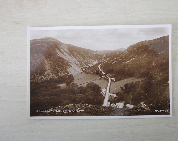 Postcard, Sychnant Pass, Dwygyfylchi, Wales, United Kingdom. Real Photo (RPPC) Postcard. Genuine, Original.