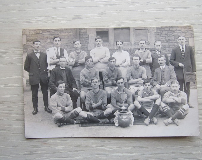 1940s? REAL PHOTO (RPPC) Postcard. Football (Soccer) Team. Genuine Original. Ideal Christmas/Birthday/Father's Day Present.